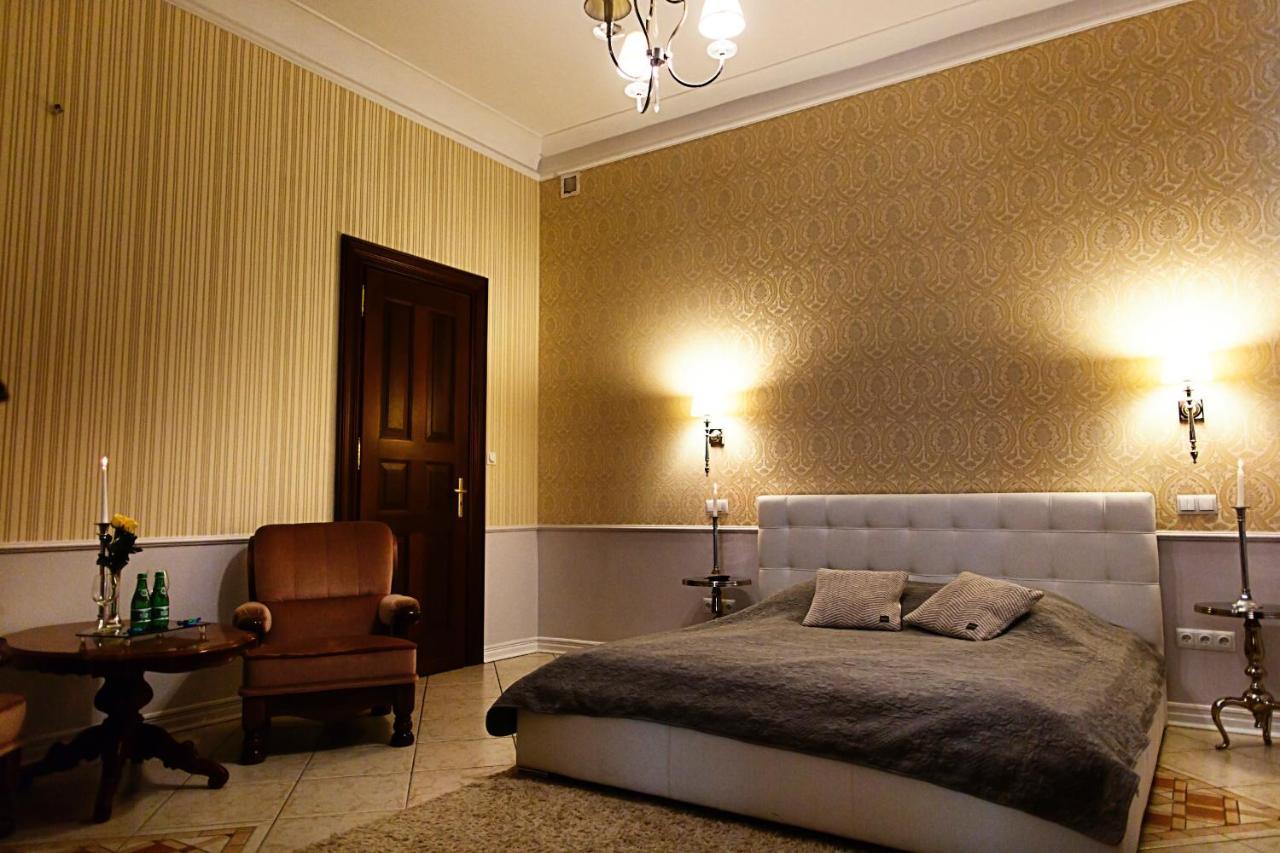 Palac Jablonowo Bed and Breakfast Ujście Buitenkant foto