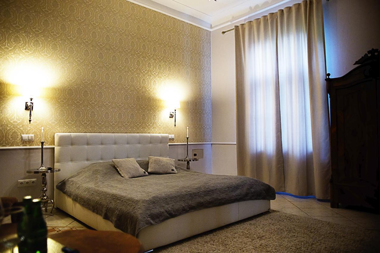 Palac Jablonowo Bed and Breakfast Ujście Buitenkant foto